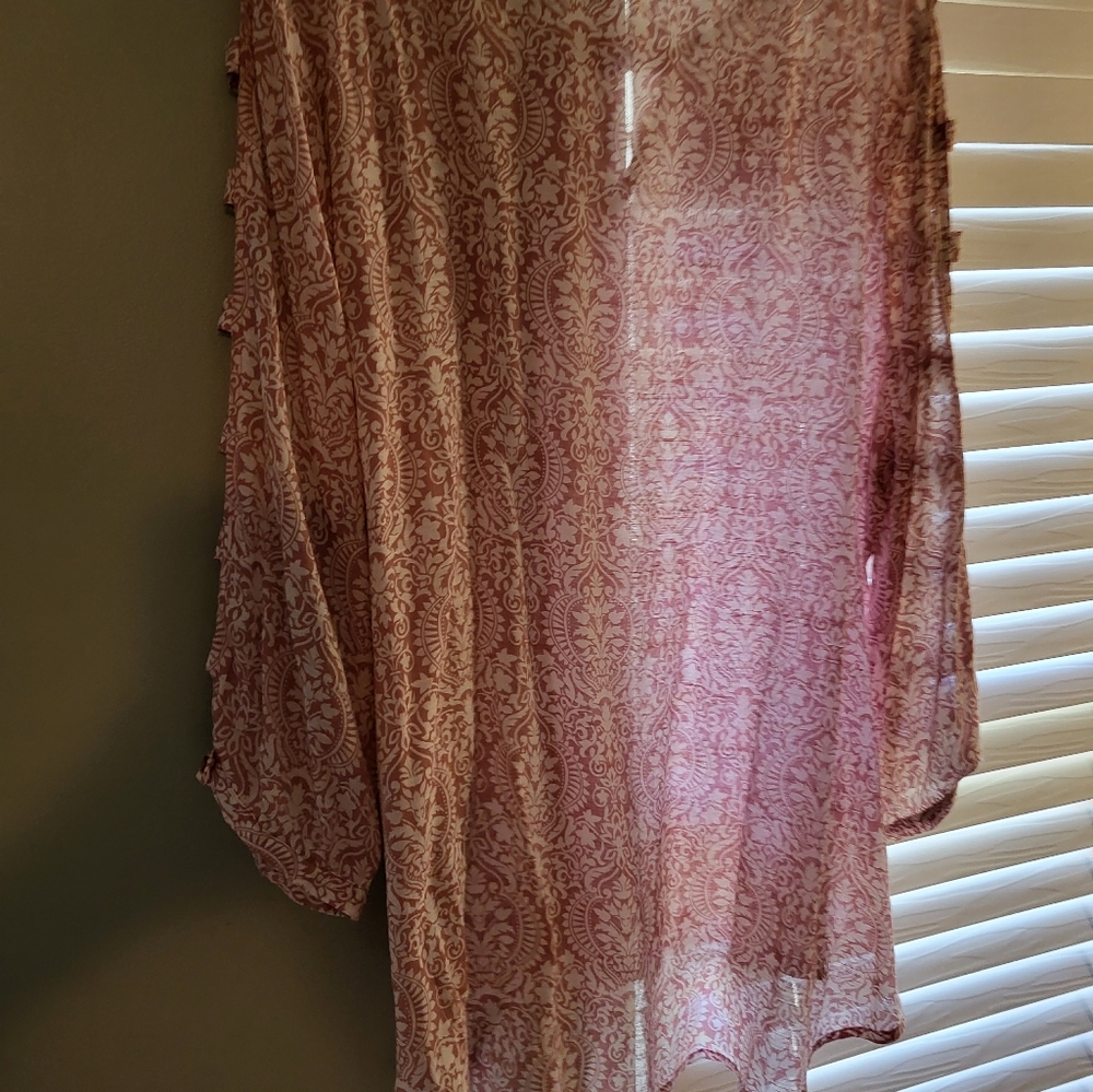 Blouse - Picture 2 of 4